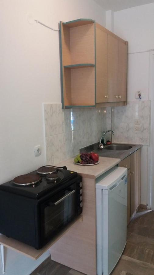 Ilias Studios Sevasti Panormos  Luaran gambar