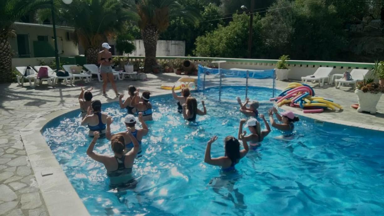 Ilias Studios Sevasti Panormos  Luaran gambar